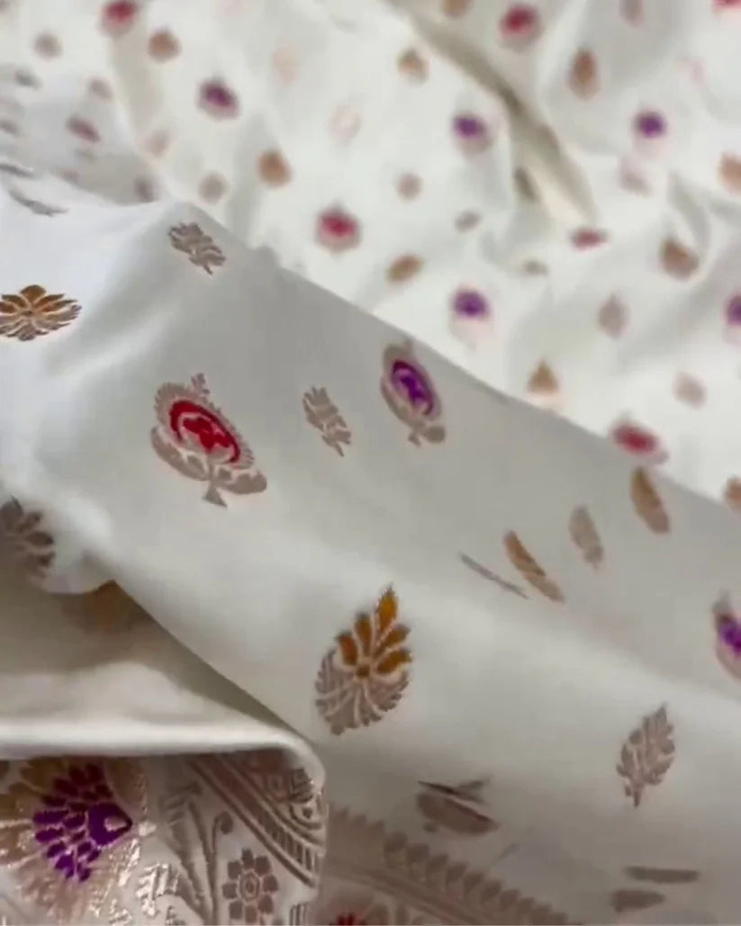 Mrinalini – White Satin Mashru Banarasi Saree with Meena Buta and Floral Zari Pallu