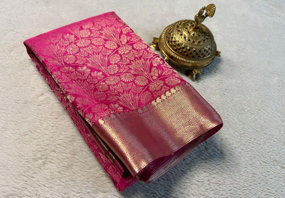 Fashion Meets Tradition: Shop Stunning Brocade Silk Sarees
