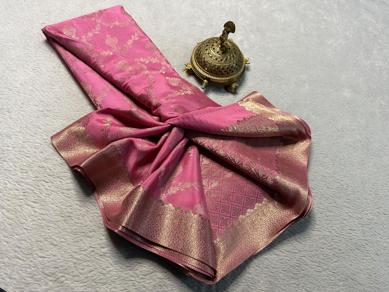 Embrace Luxury: Silk Brocade Saree Adorned with Lavish Gold & Silver Zari