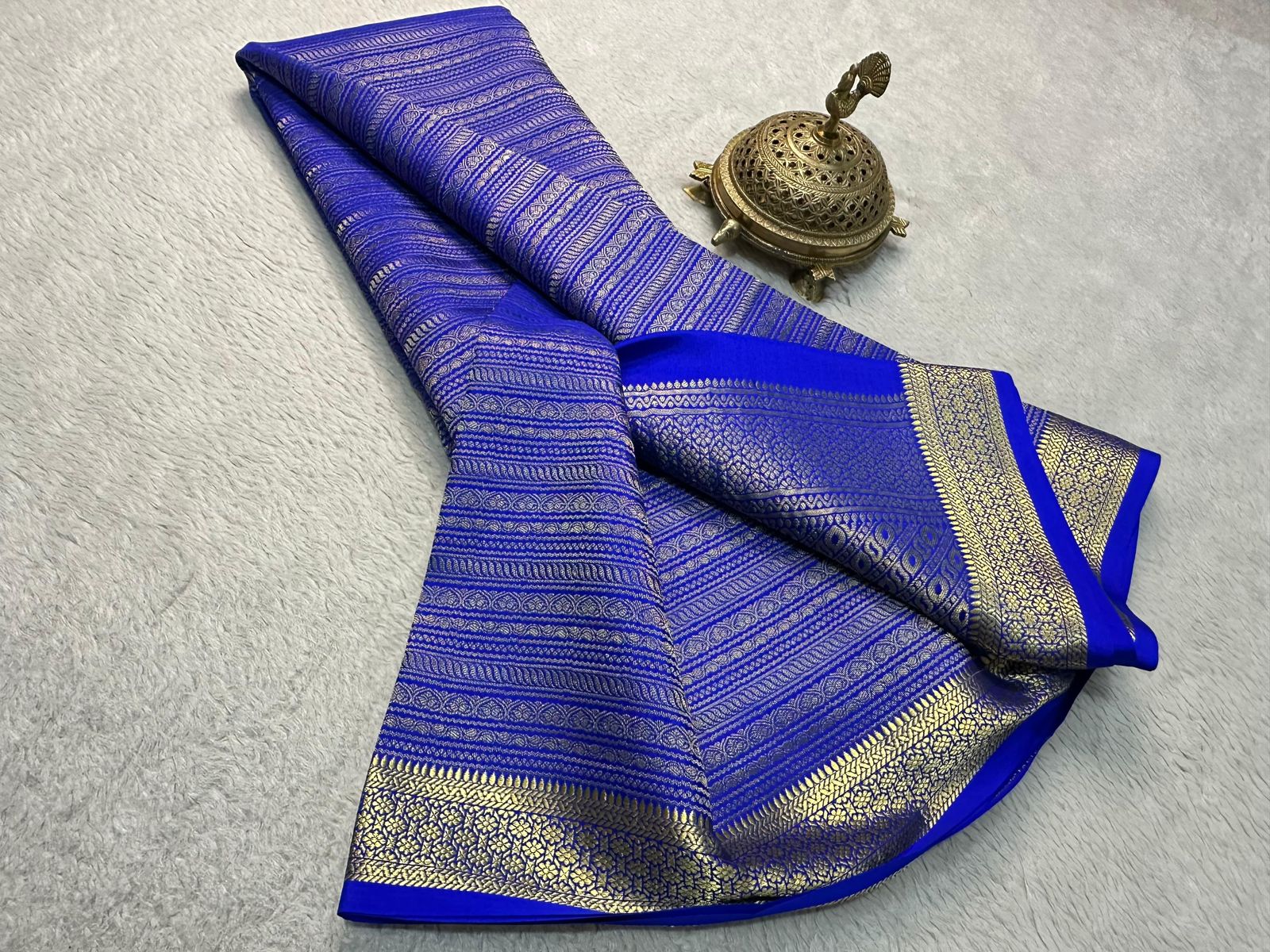 Radiate Royalty: Luxurious Silk Brocade Saree with Opulent Gold & Silver Zari